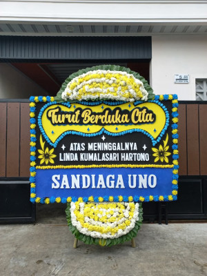 Papan Bunga Duka di Medan Polonia